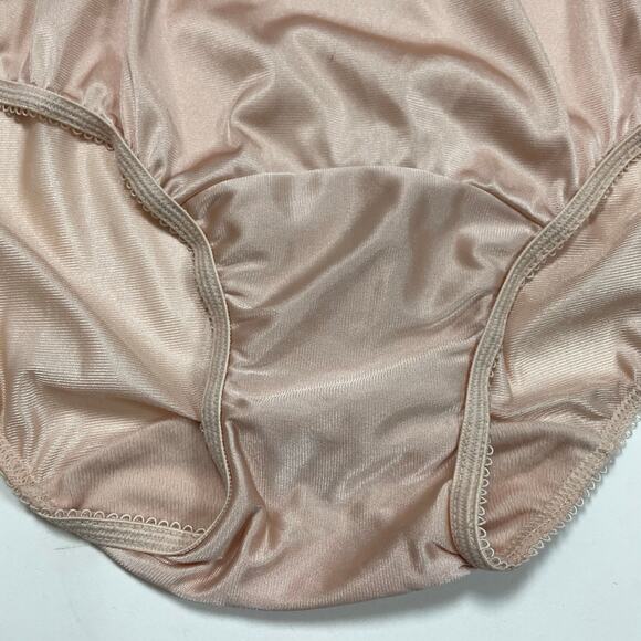Vintage Vanity Fair Granny Panties, 1980s Antron Nylon Lot of 2 Sz 6 (XS-S) - Picture 6 of 16